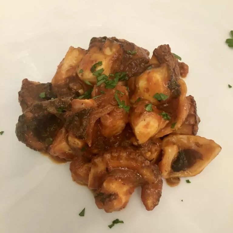 Polpo in salsa piccante